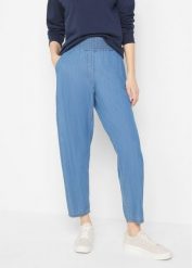 Lekkie jeansy mom, high waist, cropped. Niebieskie jeansy bonprix, bez wzorów, z bawełny, eleganckie, z podwyższonym stanem. Za 124.99 zł.