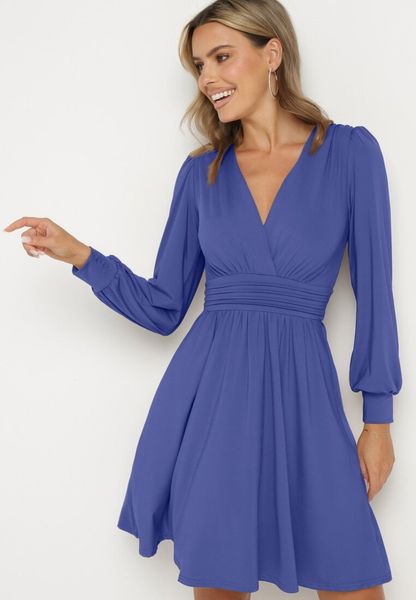 Niebieska Rozkloszowana Sukienka z Wiskozą Selithiel. Niebieskie sukienki Born2be, na imprezę, l, bez wzorów, z wiskozy, eleganckie, bez kołnierzyka, bez ramiączek, mini, kopertowe. Za 129.99 zł.