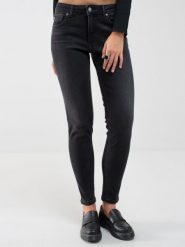 Jeansy damskie ciemnoszare Maggie 992. Szare jeansy BIG STAR, bez wzorów, z denimu. W wyprzedaży za 199.99 zł.