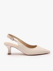 Kremowe czółenka slingback bez pięty. Brązowe czółenka Ryłko, bez wzorów, z gumy, eleganckie, bez obcasa, bez zapięcia. Za 379.99 zł.