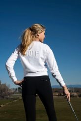 Damski golfowy sweter Kauri z okrągłym dekoltem – Miękki i wygodny. Białe swetry FLAIRWAY GOLF, xs, bez wzorów, z bawełny, eleganckie, bez ramiączek. Za 339.00 zł.