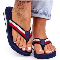 Damskie Klapki Japonki Na Platformie Big Star LL274779 Granatowe niebieskie. Niebieskie japonki bez wzorów, retro. Za 170.94 zł.