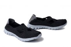 ROCK SPRING Carioca X black, półbuty damskie. Czarne półbuty wsuwane Rock Spring, na lato, bez wzorów, rockowe, bez obcasa. Za 204.90 zł.