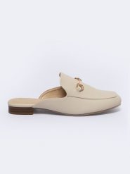 Klapki damskie eleganckie beżowe NN274A077 801. Brązowe klapki BIG STAR, bez wzorów, z jeansu, eleganckie, bez obcasa, bez zapięcia. W wyprzedaży za 49.99 zł.