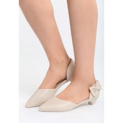 Beżowe Czółenka False Dawn. Czółenka marki Born2be. Za 49.99 zł.
