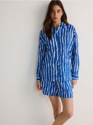 Koszula oversize z modalem - niebieski. Niebieskie koszule Reserved, l, bez wzorów, z bawełny, bez kołnierzyka, bez ramiączek. W wyprzedaży za 69.99 zł.