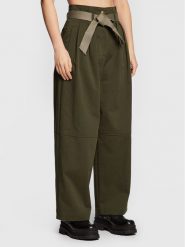 Pinko Spodnie materiałowe Penni 1G189X A054 Zielony Relaxed Fit. Zielone spodnie materiałowe Pinko, bez wzorów, z bawełny. Za 1,389.00 zł.