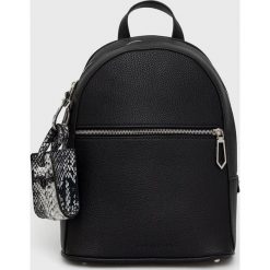 Silvian Heach plecak damski kolor czarny mały gładki. Czarne plecaki Silvian Heach, bez wzorów, do ręki, bez dodatków. Za 389.99 zł.