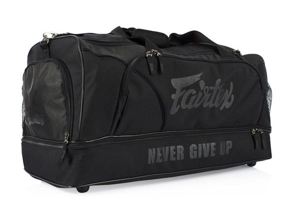 Torba sportowa Fairtex. Czarne torby sportowe FAIRTEX, bez wzorów. Za 369.00 zł.