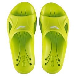 Klapki Arena Hydrosoft II Junior Hook. Zielone klapki Arena, bez wzorów, sportowe, bez obcasa, bez zapięcia. Za 54.99 zł.