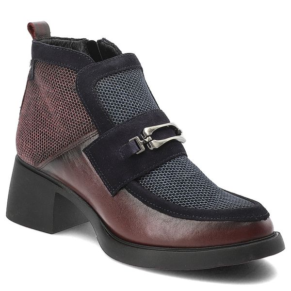 Bordowe Botki Maciejka Eleganckie Obuwie Damskie Na Obcasie. Czerwone botki Maciejka, bez wzorów, ze skóry, eleganckie, bez obcasa, na obcasie, bez zapięcia. Za 379.00 zł.