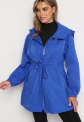 Niebieska Kurtka Parka Ściągana w Pasie Troczkami Nevishia. Niebieskie kurtki Born2be, l, bez wzorów, z jeansu, eleganckie. W wyprzedaży za 110.49 zł.