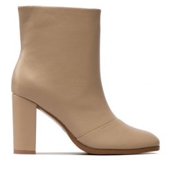 Botki Simple. Brązowe botki Simple, bez wzorów, bez obcasa, na słupku, bez zapięcia. Za 219.99 zł.