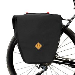Torba rowerowa Pannier Large w kolorze czarnym RESTRAP. Czarne torby na laptopa RESTRAP, bez wzorów, z materiału. Za 518.90 zł.