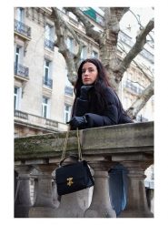 Christian Laurier Skórzana torebka "Ora" w kolorze czarnym - 24,5 x 18 x 10 cm rozmiar: onesize. Czarne torebki klasyczne Christian Laurier, bez wzorów, z materiału, przez ramię, bez dodatków. Za 217.99 zł.