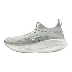 Damskie buty do biegania Mizuno Neo Vista 3 Wos. Białe buty do biegania Mizuno, bez wzorów, z dzianiny, bez zapięcia, do biegania, mizuno wave. Za 776.50 zł.