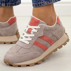 Beżowe zamszowe skórzane półbuty damskie S.Barski 7071. Brązowe półbuty wsuwane S.BARSKI, na jesień, bez wzorów, z jeansu, eleganckie, bez obcasa, na płaskiej podeszwie. Za 269.00 zł.