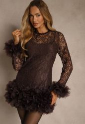 Brązowa Dopasowana Koronkowa Sukienka Koktajlowa z Tiulowymi Aplikacjami Kretalia. Brązowe sukienki Renee, na imprezę, m, z aplikacjami, z koronki, wizytowe, bez kołnierzyka, bez ramiączek, dopasowane. Za 239.99 zł.