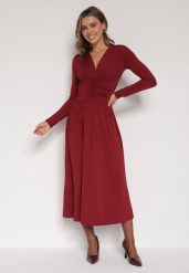Bordowa Marszczona Sukienka Taliowana z Wiskozą z Dekoltem V i Długim Rękawem Emirie. Czerwone sukienki Born2be, na spotkanie biznesowe, l, bez wzorów, z wiskozy, bez kołnierzyka, bez ramiączek, maxi. Za 159.99 zł.