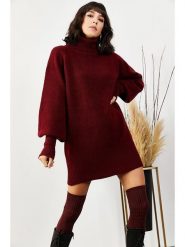 Olalook Sukienka dzianinowa w kolorze bordowym rozmiar: onesize. Czerwone sukienki Olalook, bez wzorów, z dzianiny, bez kołnierzyka, bez ramiączek, mini. Za 108.49 zł.