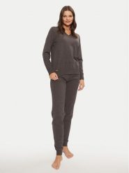 Selmark Piżama P9876 Szary Relaxed Fit. Szare piżamy Selmark, s, bez wzorów, z syntetyku, bez kołnierzyka, bez ramiączek. Za 289.99 zł.