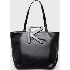 Karl Lagerfeld torebka kolor czarny. Czarne shopper bag KARL LAGERFELD, bez wzorów, na ramię, bez dodatków. Za 1,399.90 zł.