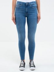 Jeansy damskie push up z wysokim stanem niebieskie Melinda High Waist 340. Niebieskie jeansy BIG STAR, l, bez wzorów, z denimu, retro, z podwyższonym stanem. Za 329.99 zł.