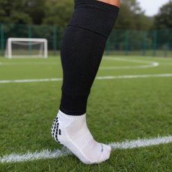Getry piłkarskie czarne skarpety bez stóp 37-41. Czarne skarpetki YAKIMASPORT, bez wzorów. Za 19.99 zł.