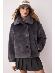 Trendyol Kurtka pluszowa w kolorze antracytowym rozmiar: XS. Czarne kurtki Trendyol, xs, bez wzorów, bez kaptura. Za 184.45 zł.