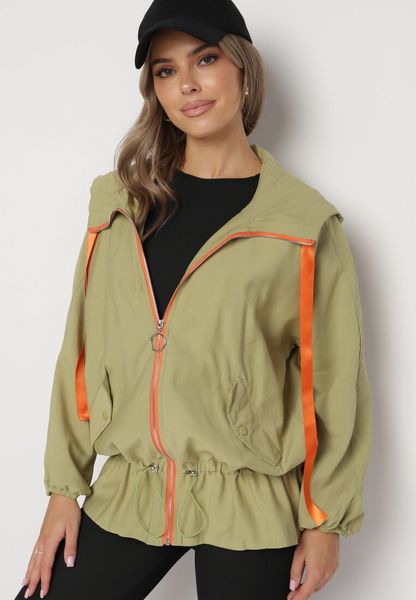 Jasnozielona Kurtka Jednorzędowa z Bawełną Kapturem i Wstążką Zakończona Ściągaczem Martinis. Zielone kurtki Born2be, l, z aplikacjami, z bawełny, eleganckie. Za 119.99 zł.