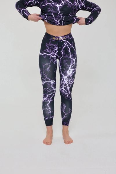 Legginsy termoaktywne – Thunderstruck damskie. Czarne legginsy OOSC, bez wzorów, z materiału. Za 269.99 zł.