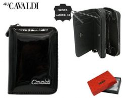 Portfel damski 4U Cavaldi PX33-JMP czarny. Czarne portfele 4U Cavaldi, bez wzorów, ze skóry. Za 44.00 zł.