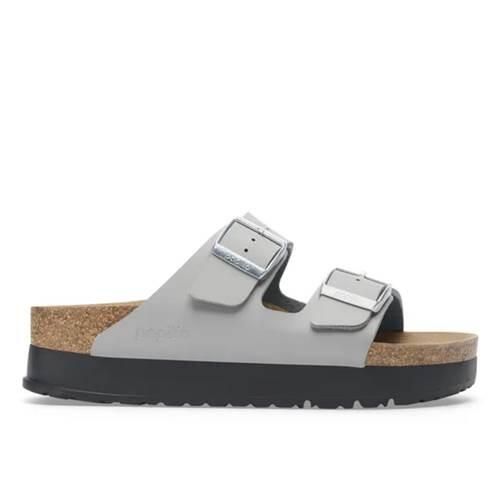 Klapki damskie Birkenstock Arizona Flex. Szare klapki Birkenstock, bez wzorów, z jeansu, bez obcasa, bez zapięcia. Za 439.00 zł.
