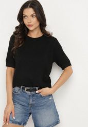Czarny Sweter z Wełną i Krótkim Rękawem Turosa. Czarne swetry Born2be, bez wzorów, z jeansu, eleganckie, bez ramiączek. W wyprzedaży za 101.99 zł.