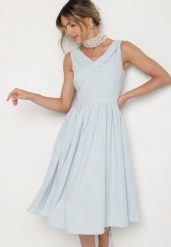 Niebieska Klasyczna Rozkloszowana Sukienka Vices Tolissela. Niebieskie sukienki Born2be, na co dzień, l, z aplikacjami, eleganckie, bez kołnierzyka, bez ramiączek, rozkloszowane. Za 119.99 zł.