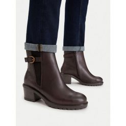 Botki Lasocki. Brązowe botki Lasocki, bez wzorów, bez obcasa, na słupku, bez zapięcia. Za 269.99 zł.