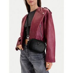 Torebka Guess Jeans. Czarne listonoszki Guess Jeans, z aplikacjami, z jeansu, bez dodatków. Za 199.99 zł.