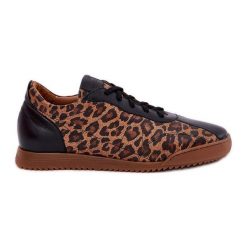 Skórzane Buty Sportowe Damskie W Panterkę Laura Messi 2935 Brązowe. Brązowe buty treningowe bez wzorów, ze skóry, przed kostkę, bez zapięcia. Za 489.87 zł.