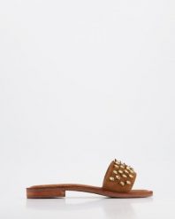 DAMSKIE KLAPKI Z KAMIENIAMI 2533 CAMO TAN. Zielone klapki Venezia, bez wzorów, ze skóry, bez obcasa, bez zapięcia. Za 129.00 zł.