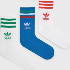 Adidas Originals skarpetki HL9220 (3-pack). Skarpetki adidas Originals, bez wzorów, z materiału. W wyprzedaży za 51.99 zł.