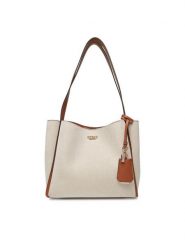 Guess Torebka HWAG96 62230 Beżowy. Brązowe torebki klasyczne Guess, z aplikacjami, z materiału, bez dodatków. Za 389.99 zł.