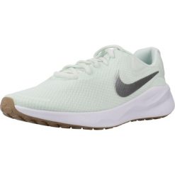 Tenisówki Nike Model Revolution 7 Kolor Zielony. Białe trampki Nike, bez wzorów, z gumy, sportowe, bez zapięcia, nike revolution. Za 388.25 zł.