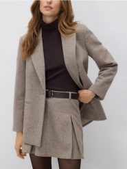 Marynarka z wełną - beżowy. Brązowe marynarki i żakiety Reserved, l, bez wzorów, z tkaniny, bez ramiączek. Za 279.99 zł.