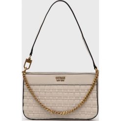Guess torebka kolor beżowy. Brązowe shopper bag Guess, z aplikacjami, na ramię, bez dodatków. Za 529.99 zł.