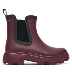 Kalosze Tommy Hilfiger. Czerwone kalosze Tommy Hilfiger, bez wzorów, bez zapięcia. Za 329.99 zł.