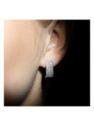 Maison héritage PARIS Złote kolczyki- kreole "Carat pavé" z diamentami rozmiar: onesize. Szare kolczyki maison héritage PARIS, z diamentem, złote. Za 5,654.99 zł.