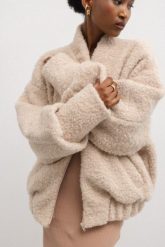 Kurtka bomberka z wełny w kolorze LIGHT BEIGE - WOOLY-S/M. Brązowe kurtki Marsala, m, bez wzorów, z jeansu, eleganckie, bez kaptura. W wyprzedaży za 489.93 zł.