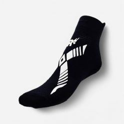 Skarpetki basenowe R-Evenge. Skarpetki R-EVENGE, bez wzorów, z dzianiny. Za 109.99 zł.