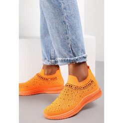 Pomarańczowe Buty Sportowe Celly. Brązowe buty sportowe lifestyle Renee, z aplikacjami, bez zapięcia. W wyprzedaży za 91.99 zł.