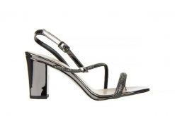 Sandały Bayla-187 380-1701 Platinum 187086, Czarny, Skóra ekologiczna - 39. Czarne sandały Bayla, bez wzorów, z lakierowanej skóry, bez obcasa, na obcasie, bez zapięcia. W wyprzedaży za 170.10 zł.